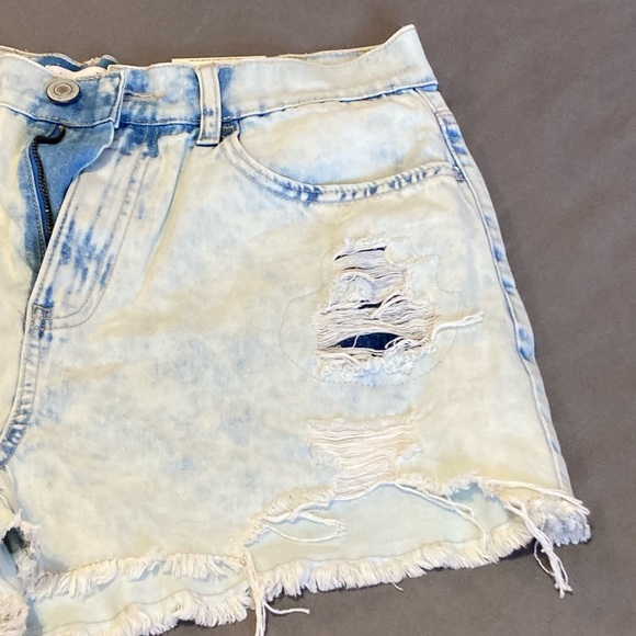 Target Jean Shorts NWT - Picture 3 of 6